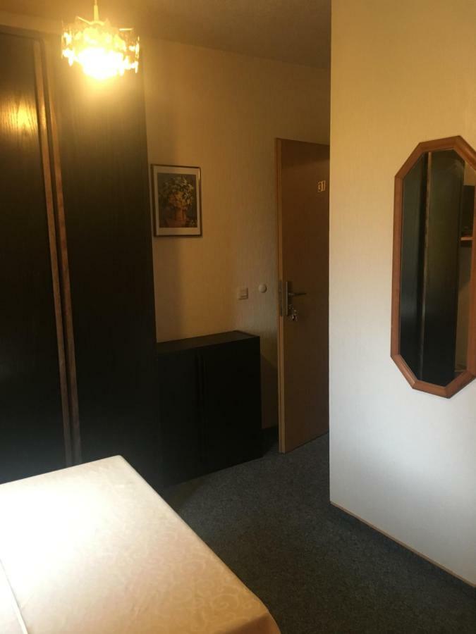 Pension Grune Au Hasselroth Exteriör bild
